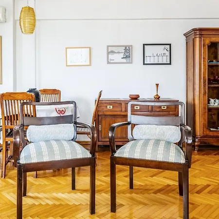 Stylish And Spacious Flat In Erenkoy Апартаменты Стамбул