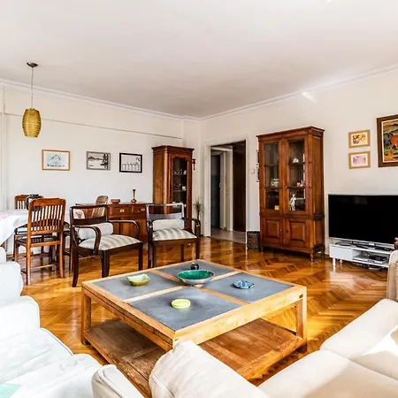 Stylish And Spacious Flat In Erenkoy Apartment Istanbul