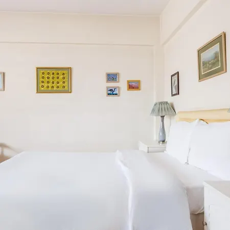 Stylish And Spacious Flat In Erenkoy Apartment *