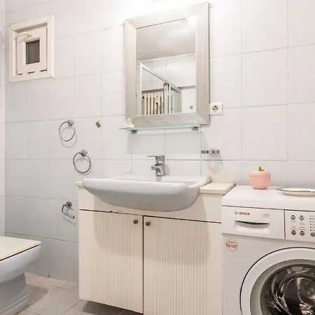 Stylish And Spacious Flat In Erenkoy Apartment Istanbul